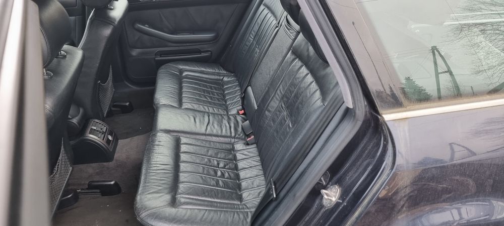 Pompa wtryskowa paliwa sterownik kpl. AUDI A6 C5 PASSAT B5 2.5 V6 TDI