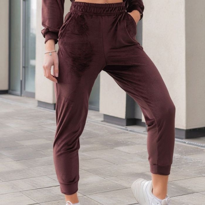 Велюровые штаны       .