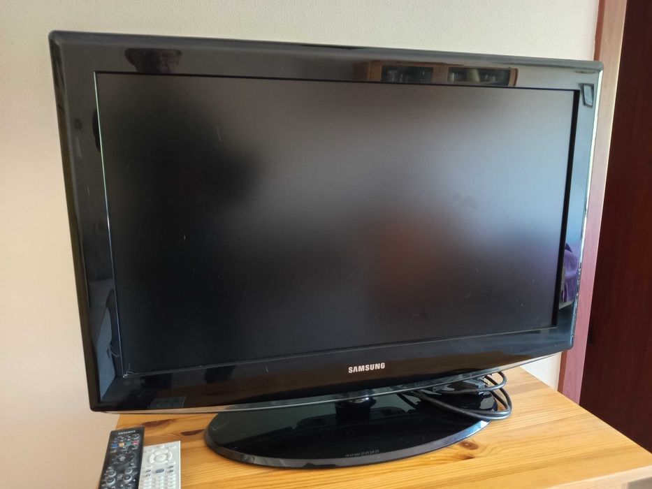 telewizor samsung 32"