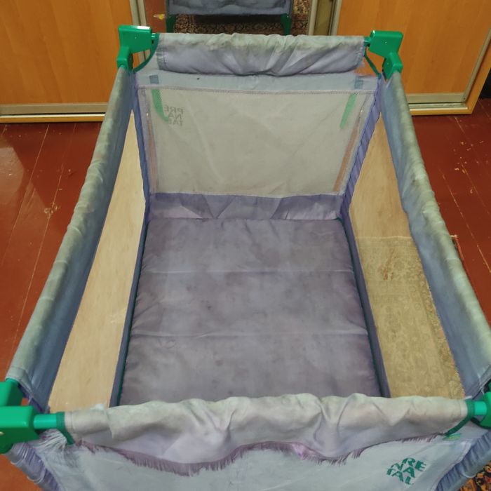 Дитячий манеж б/у.