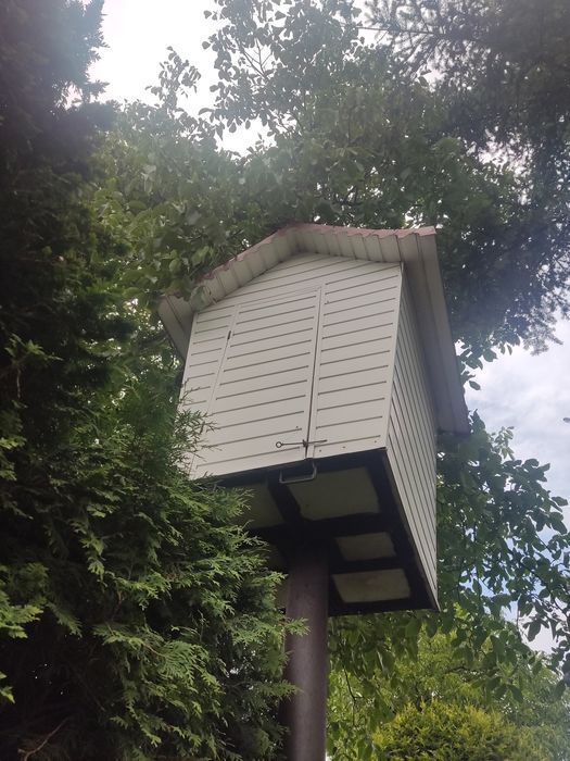 Domek dla gołębi na nużce