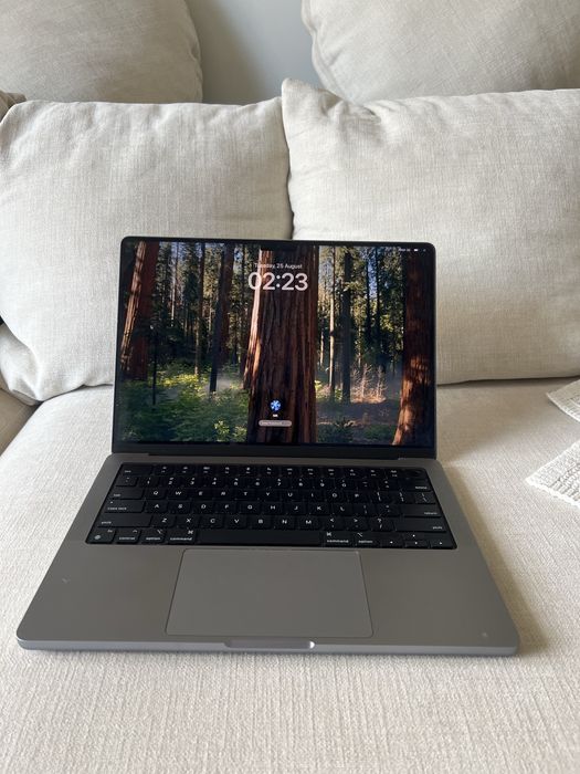 MacBook Pro 14, M1 16GB 1TB