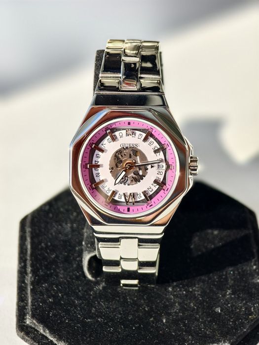 Жіночий годинник Guess GW0551L1