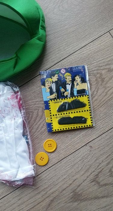 Nowy strój kostium Mario