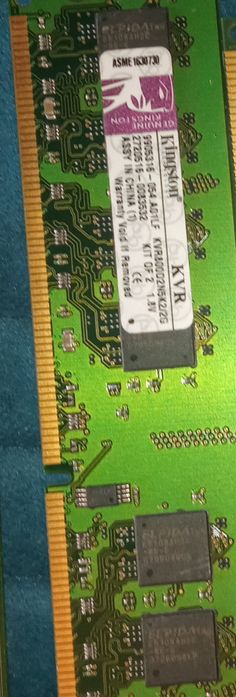 Pamięć RAM 6 szt KINGSTON kvr800d2n5k2/2g plus SAMSUNG 2 szt PC2-5300E