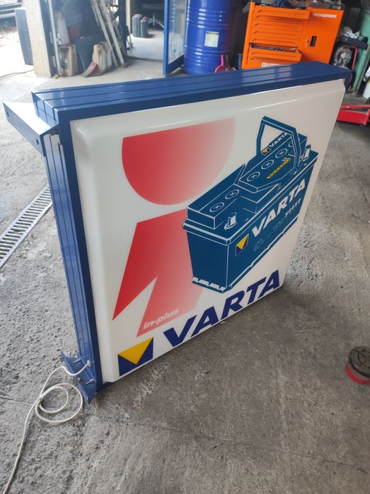 Baner reklama motoryzacja podświetlany