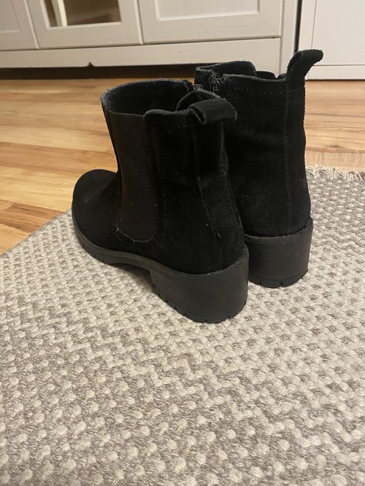 Czarne oryginalne wiosenne kozaki botki skechers skóra 38