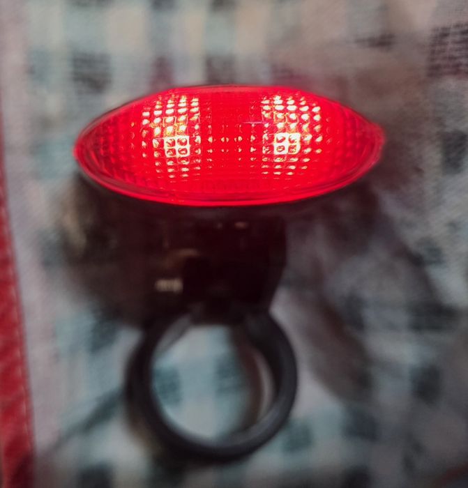 Luz traseira bicicleta solar