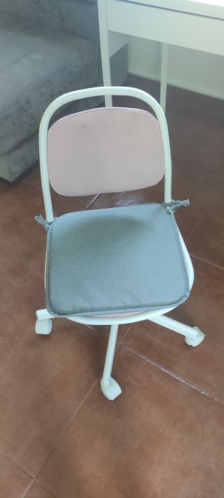 Cadeira ikea infantil