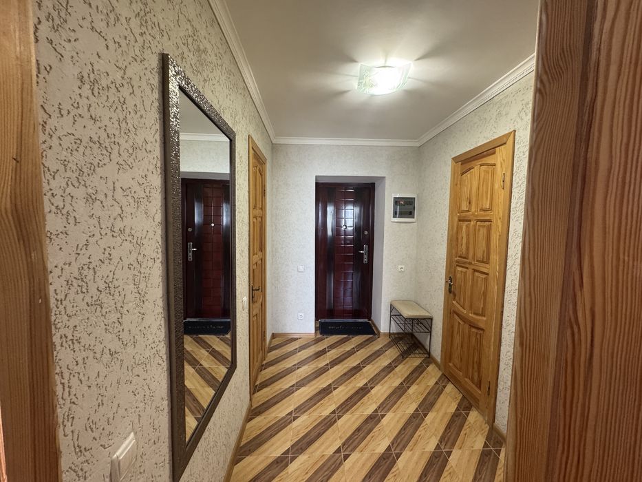 Затишна квартира подобово біля Дніпра