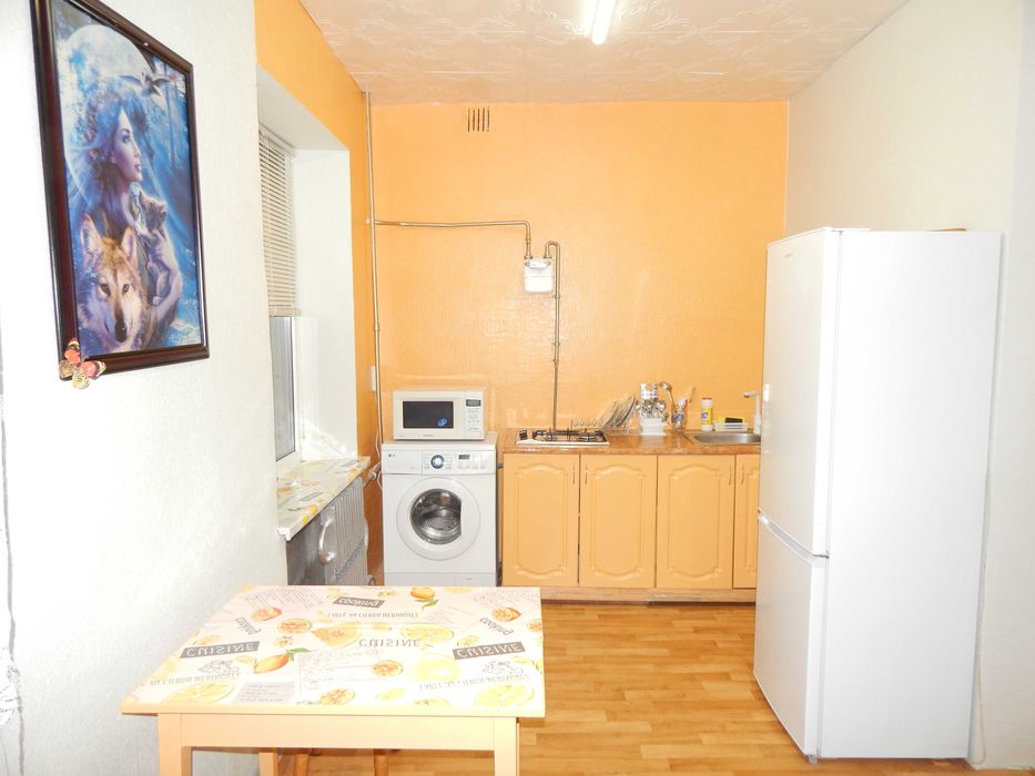 Сдаю квартиру почасово, посуточно спальных мест 2+2+2