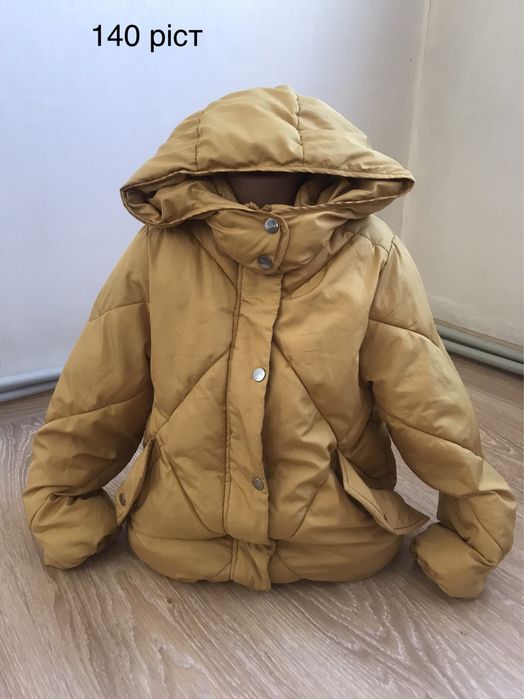 Курточка для дівчинки