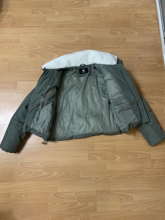 Продам куртку короткую