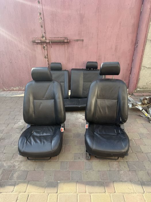 Сидіння Geely MK