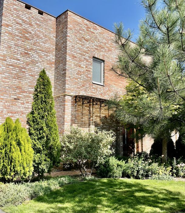 Продам великий гарний будинок центр м. Самар