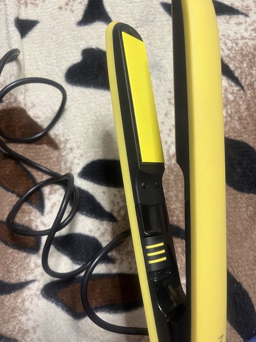 Вирівнювач для волося, плойка