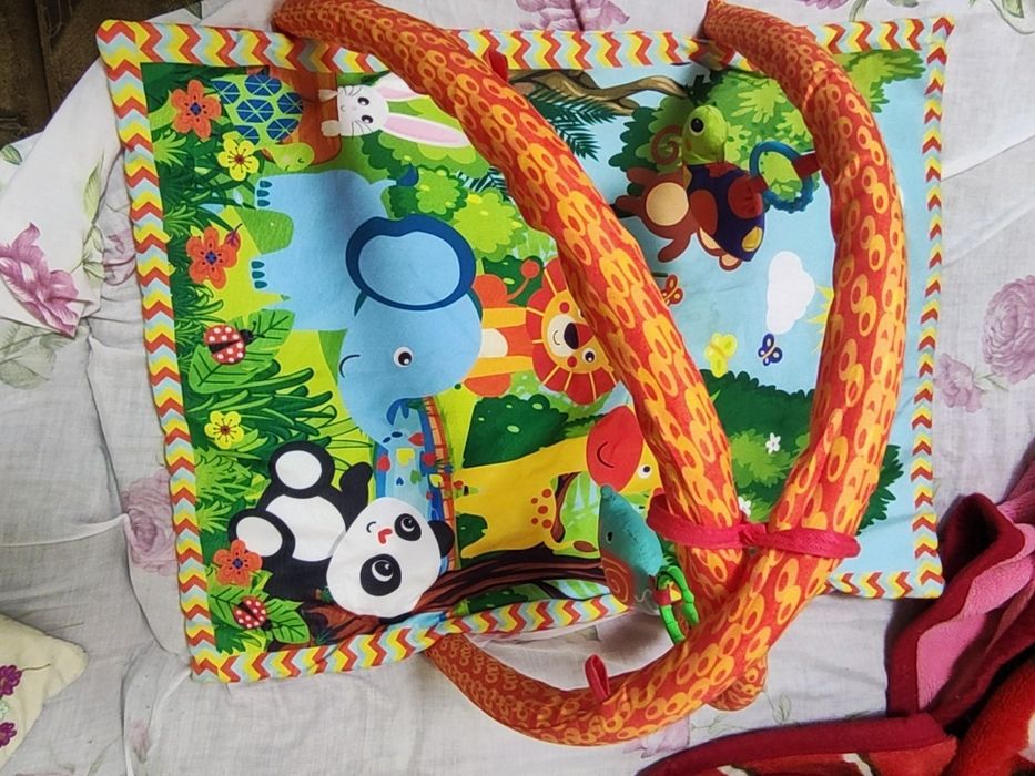 Дитячий коврик , розвивалка