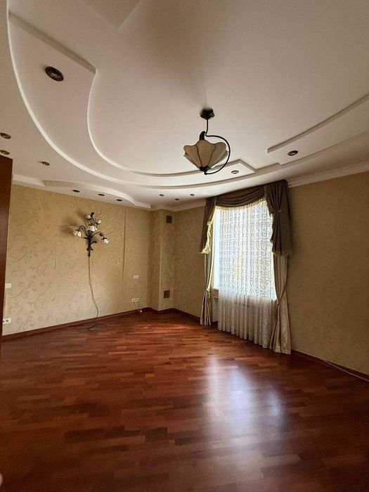 Продаётся добротный дом у моря! Участок 10 соток! Царское село. 1L55