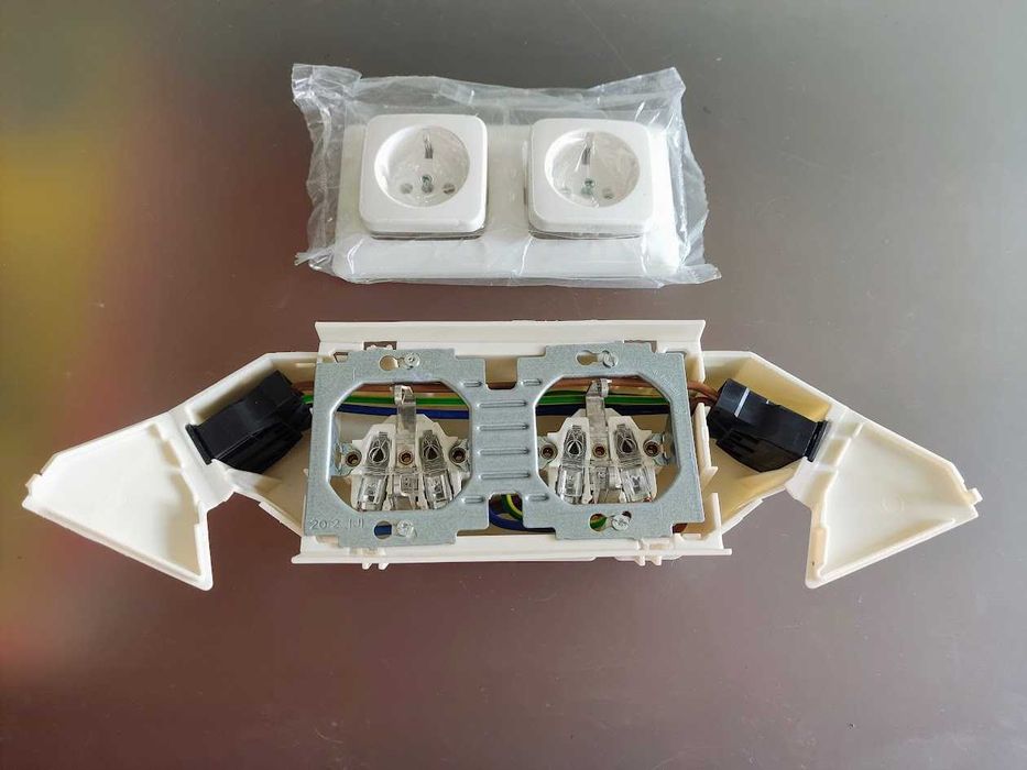 Double Recessed Socket NEW Construction64309680902787122