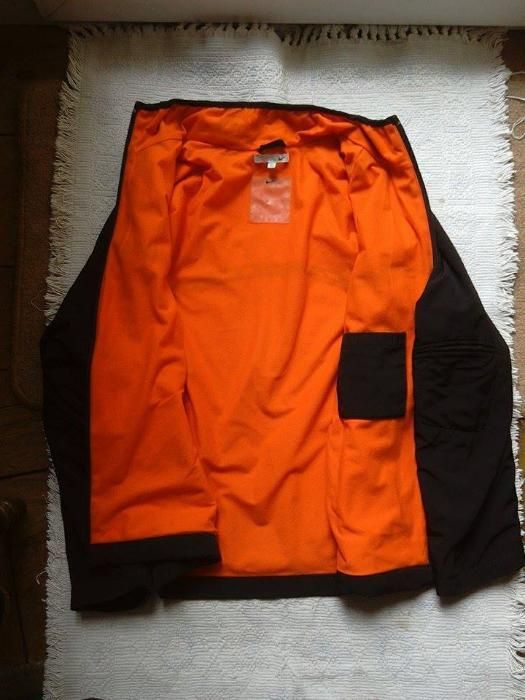 Курточка Nike чорного кольору