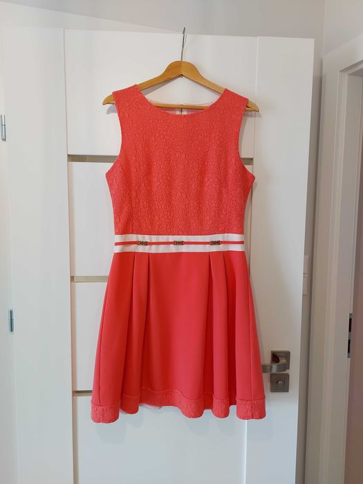 Koralowa sukienka na wesele/impreze