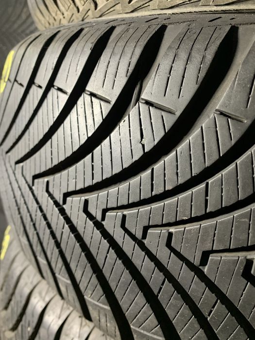 Шини б/у всесезонні 205/60-16 Kumho SOLUS 4s HA 32