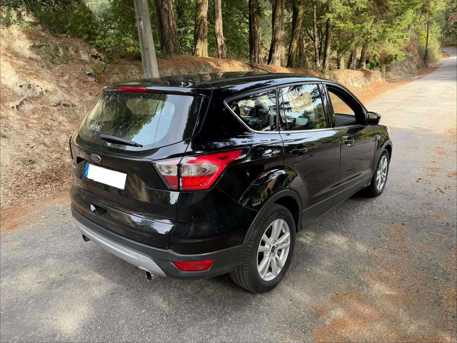 Ford kuga 1.5 TDCI — photo 2