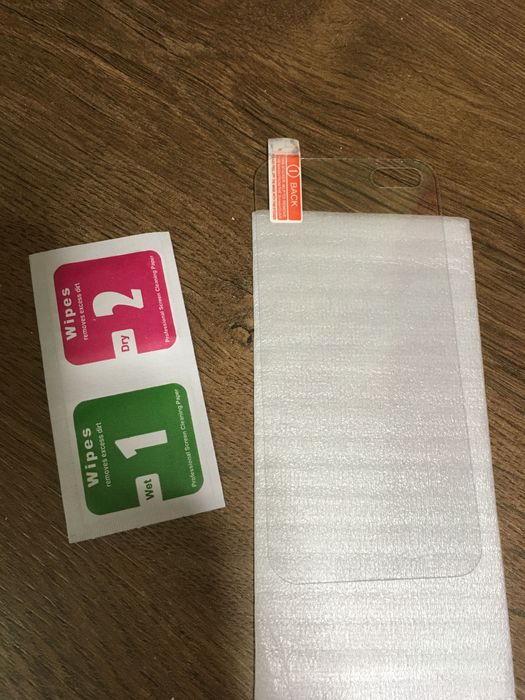 Защитные стекла, чехлы iPhone SE 2016