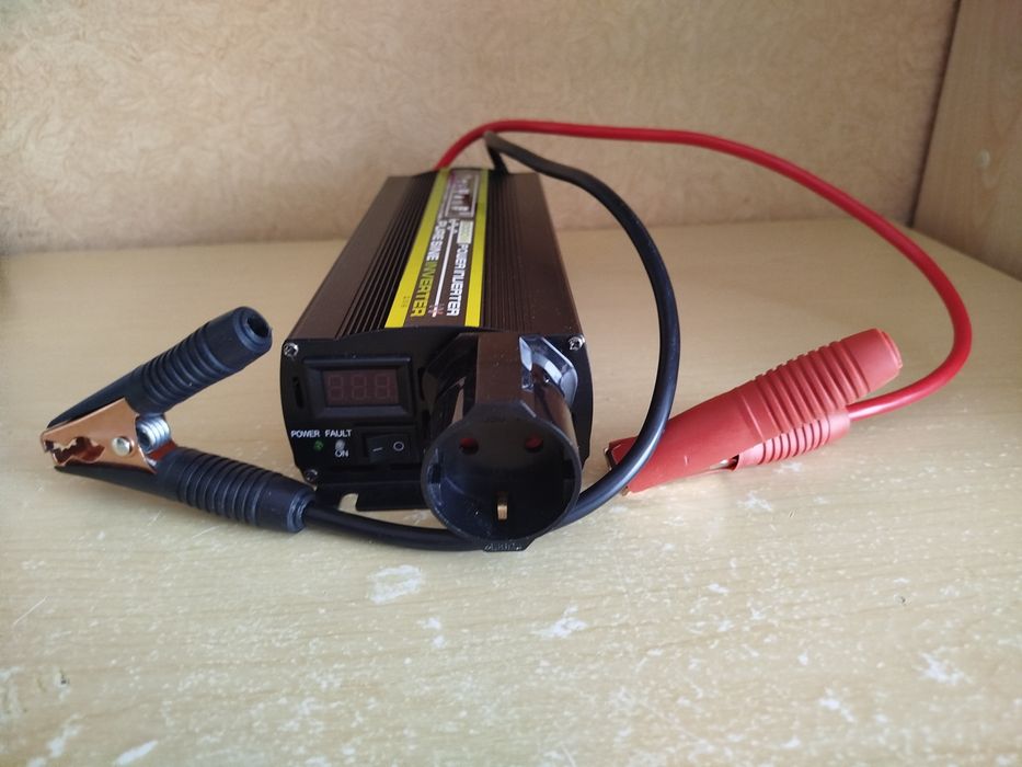 Перетворювач напруги