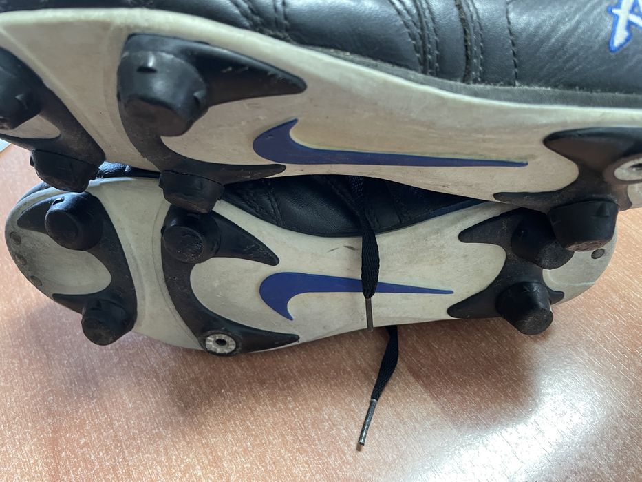 Chuteiras Nike Air Brasilia 43