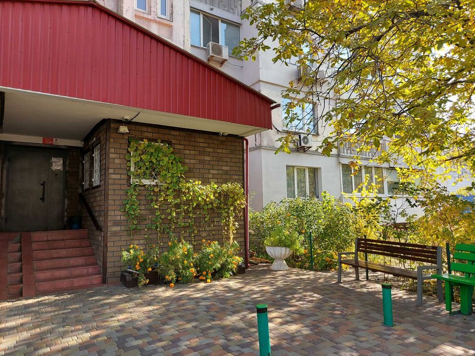 2х.просп.Бажана 9Д.Уютная квартира ,ухоженная.ДЕРЖПРОГРАМИ.