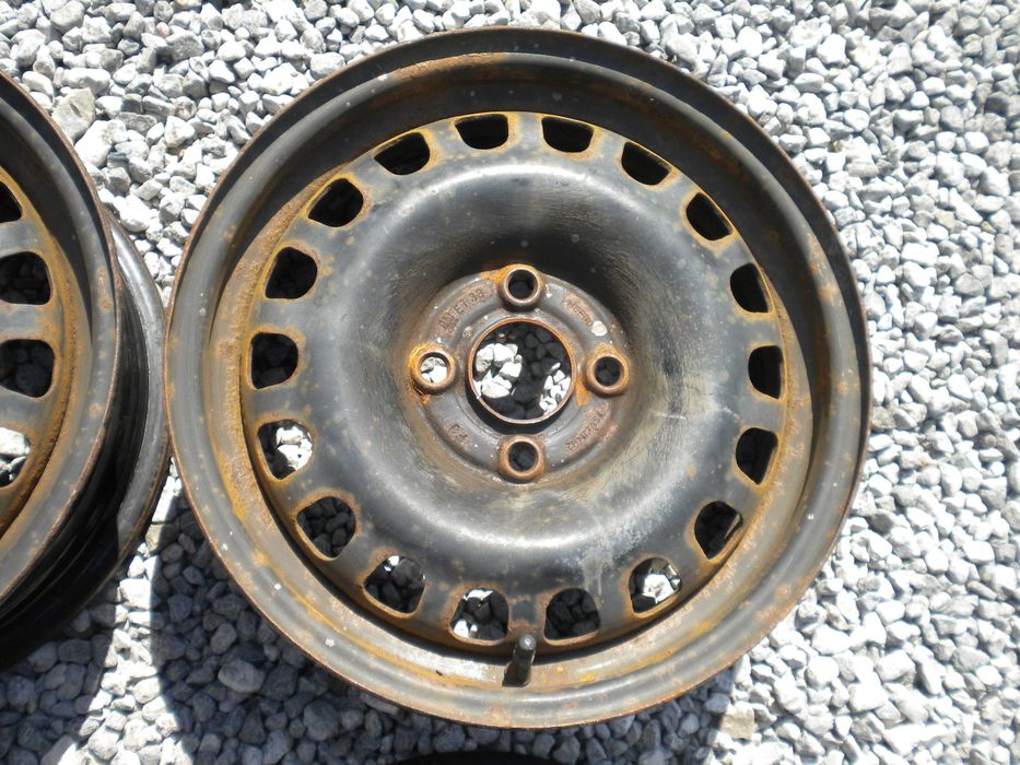 Felgi stalowe 14 4x100 et39 Opel Corsa D E