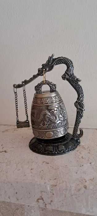 Dzwonek chiński ze smokiem stojący GONG