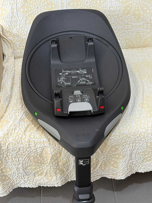 Cadeira bébé auto Cybex com acessórios