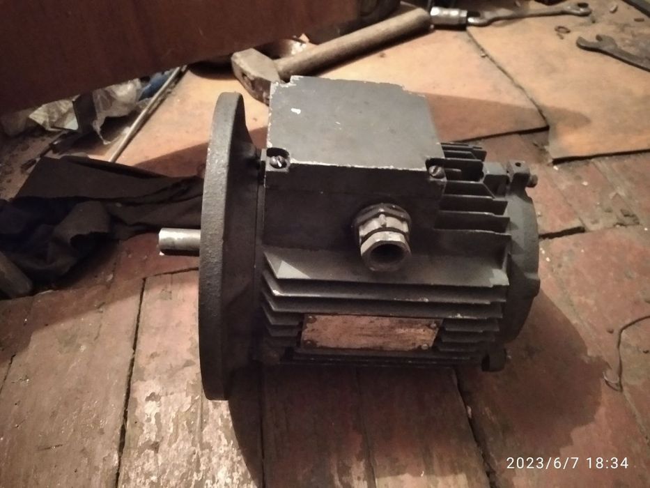 Электродвигатель