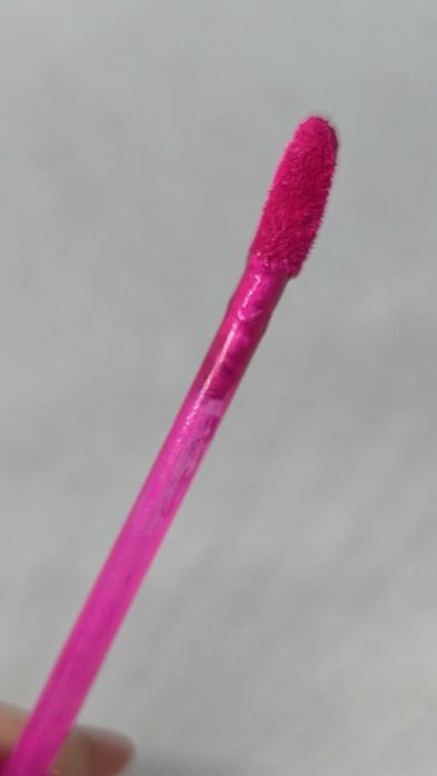 Batom Milani Amore Mattallics Lip Crème - Cor 05 Dramatic Diva