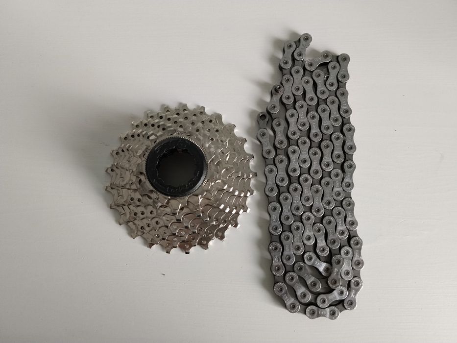 Kaseta z łańcuchem 9s biegów/rzędów Shimano Alivio 11-25t DH