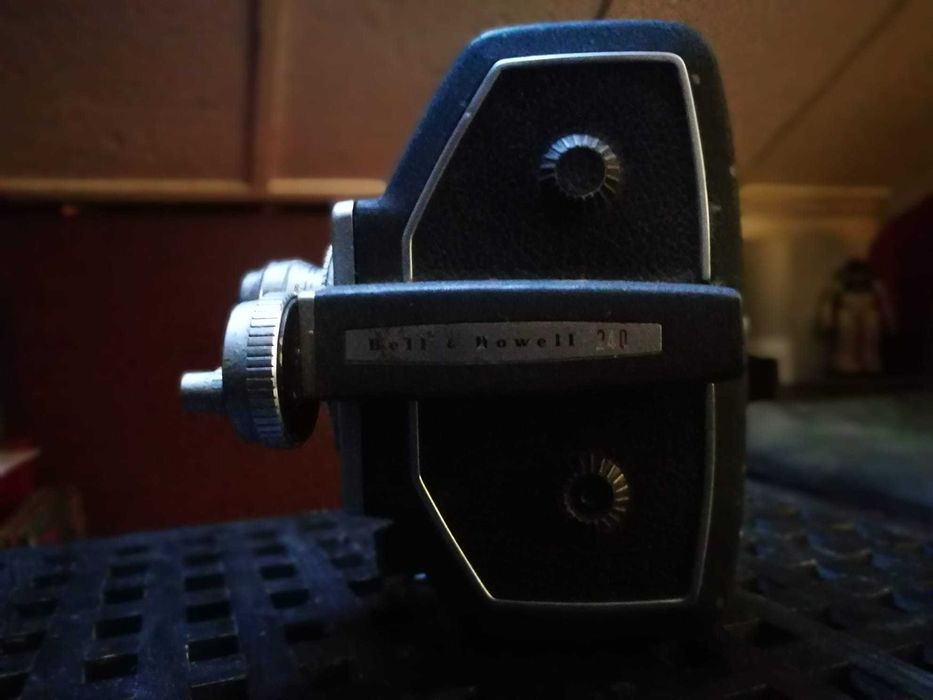 Bell & Howell 240 16mm Antigo
Coleção