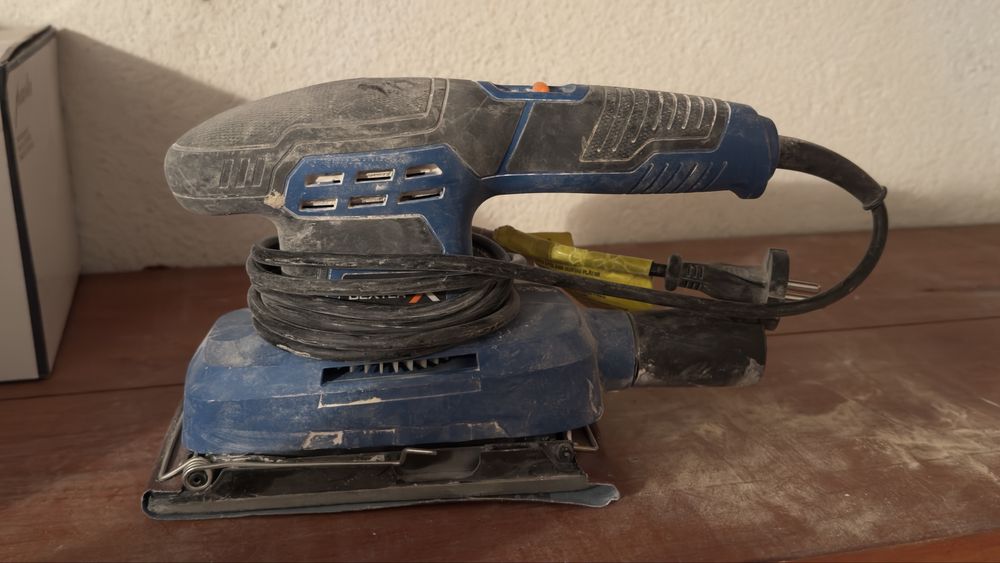 Diversas Maquinas de lixar madeira emparedes