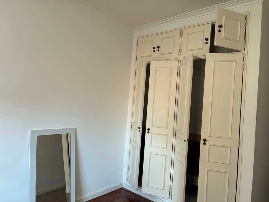 Apartamento T1 Amplo - Arrendar