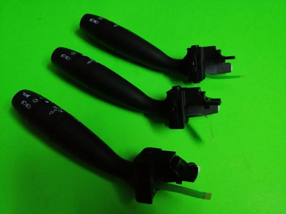 Manete Interruptor luzes e piscas Citroen Berlingo e Peugeot 206 307