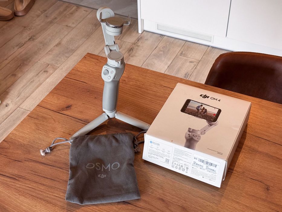 DJI Osmo Mobile 4