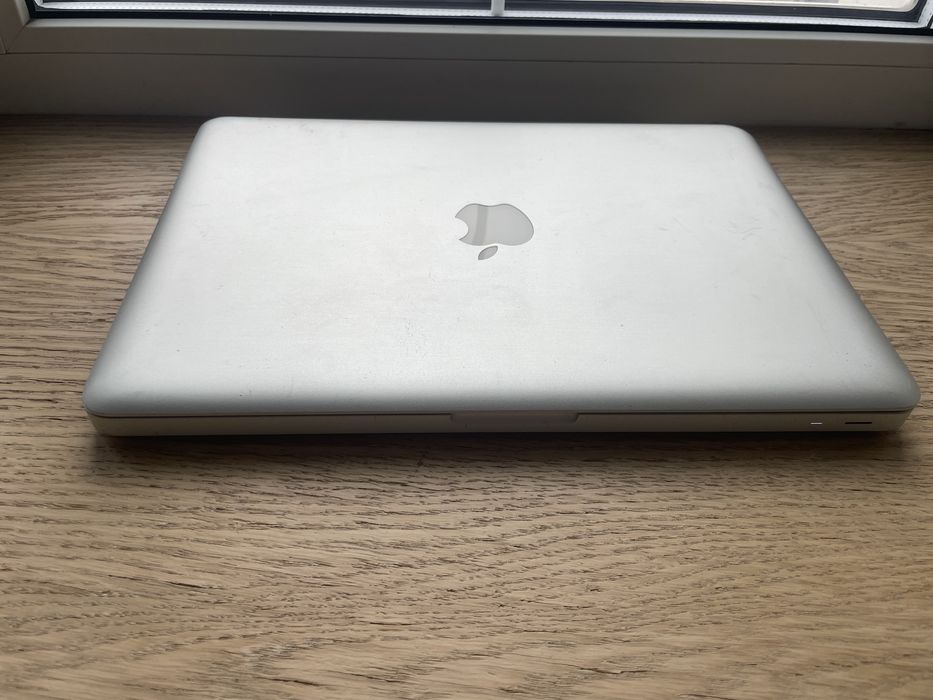 MacBook Pro mid 2010 робочий