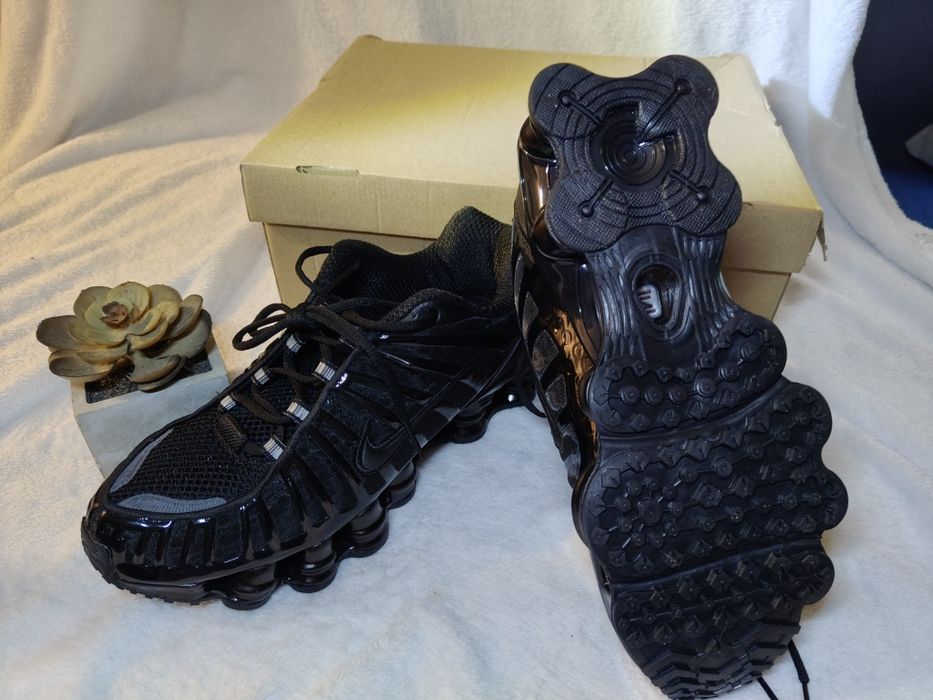 Buty Nike Shox odblaskowe