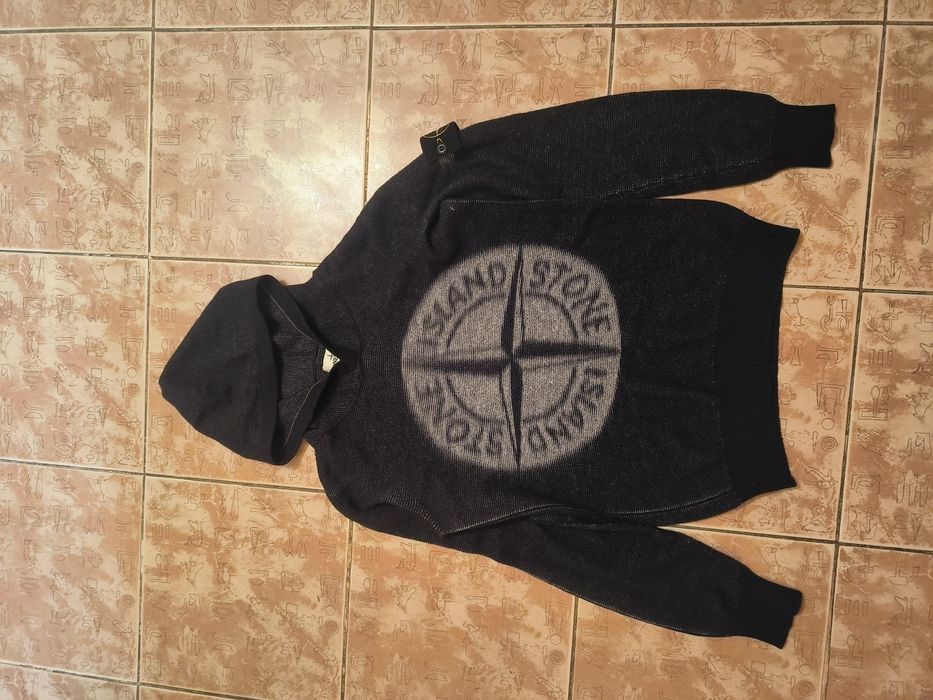 Кофта Stone island орігінал з великим лого та патчем рідка модель орігінал розмір С