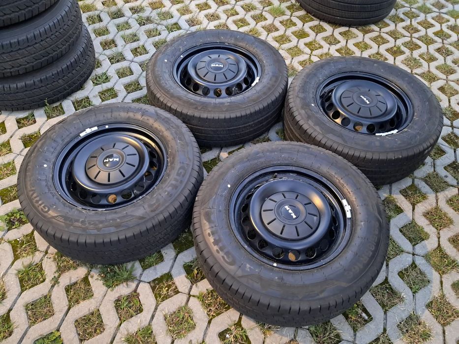 koła letnie  opony VW Crafter 7C Man Tge stalowe 235/65R16C 235/65R16C kołpaki dekielki komplet