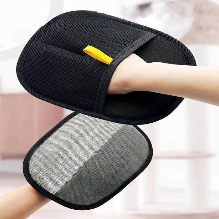 Рукавиця щітка для видалення шерсті кота чи собаки