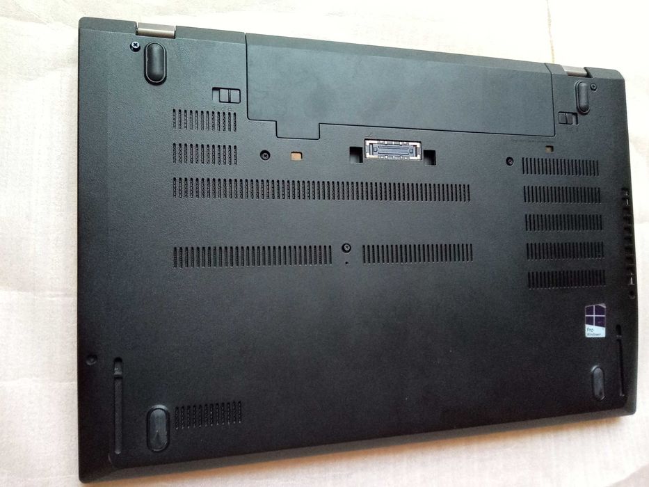 Lenovo ThinkPad T570 (i7-7600, NVidia)