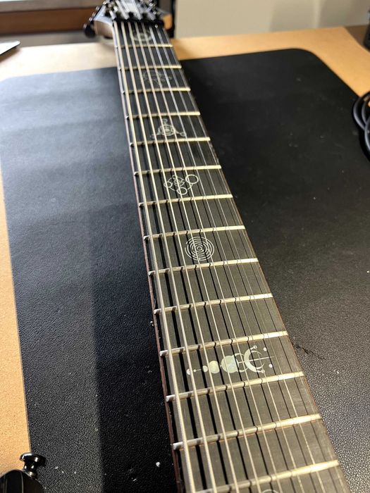 Ibanez M80M Meshuggah - Guitarra 8 cordas