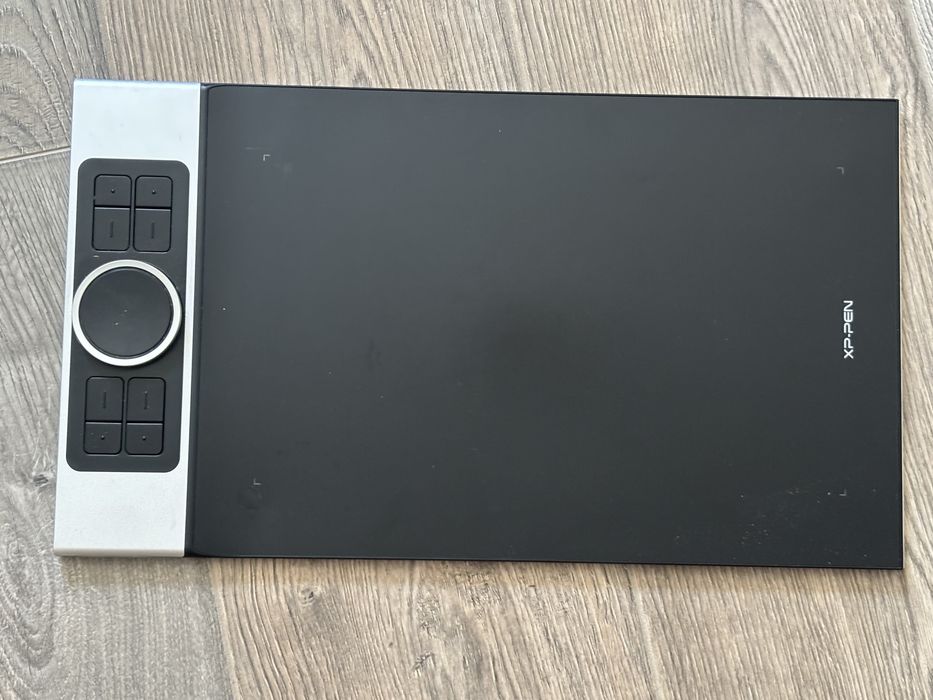 Графічний планшет XP-Pen Deco Pro Medium.